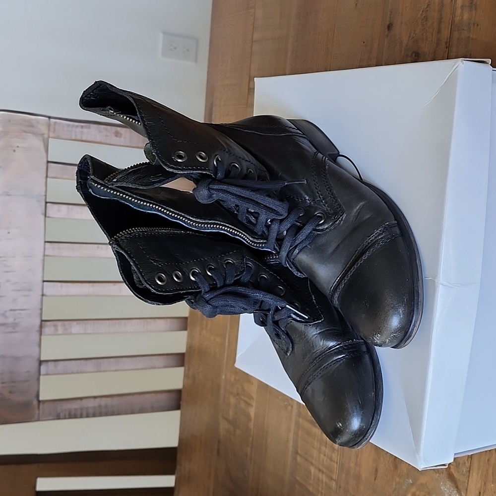 Steve Madden boots size 6.5